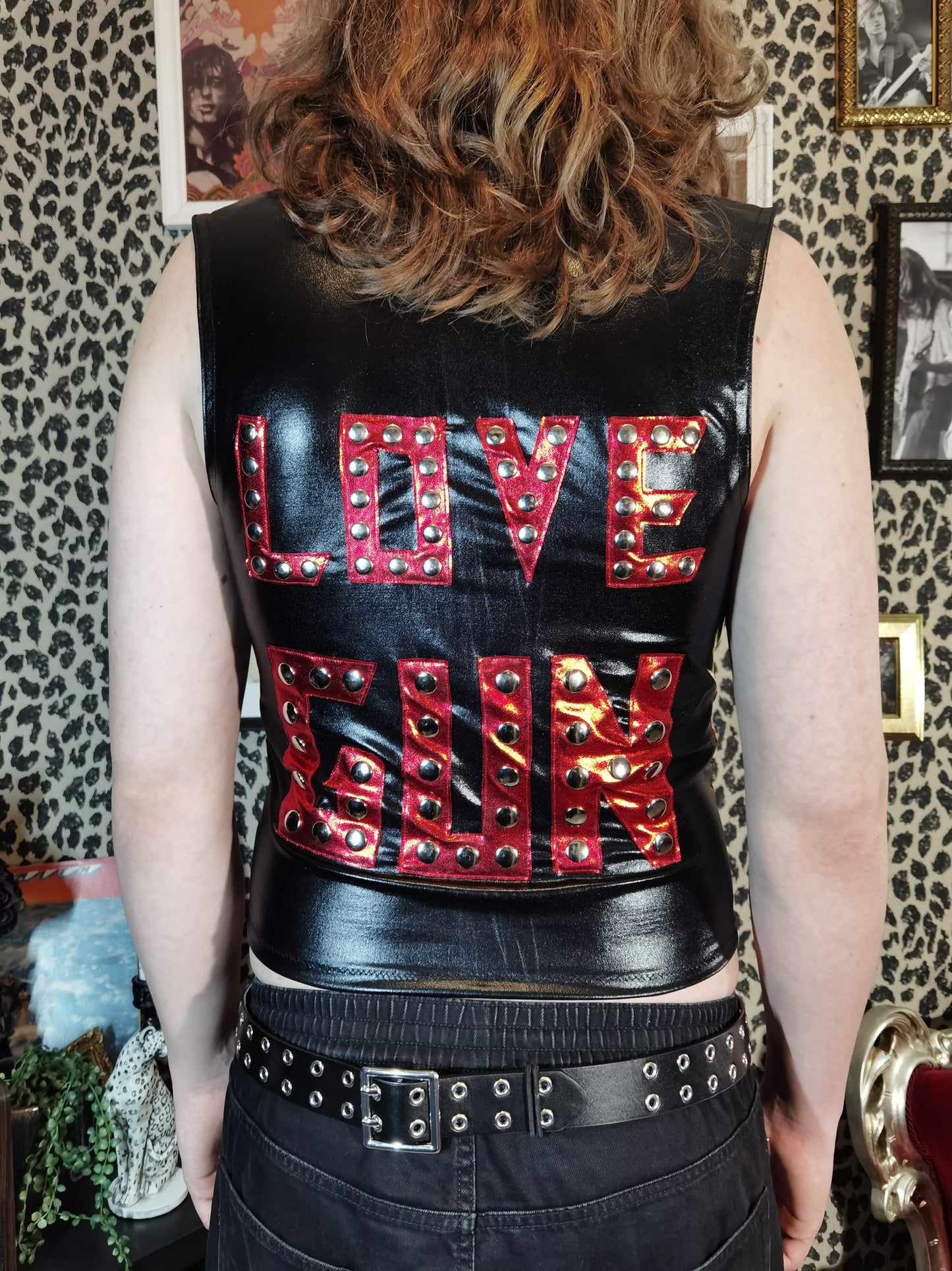 Love Gun top